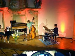 Clara Vetter Trio